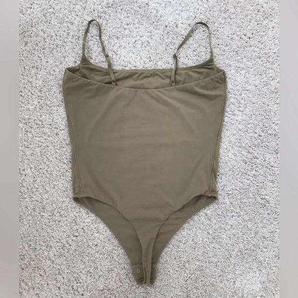 SKIMS Cami BodysuitKhakiSize M
